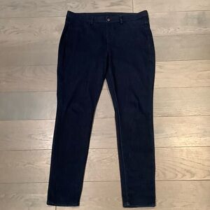 Uniqlo Women's Dark Blue Jeggings